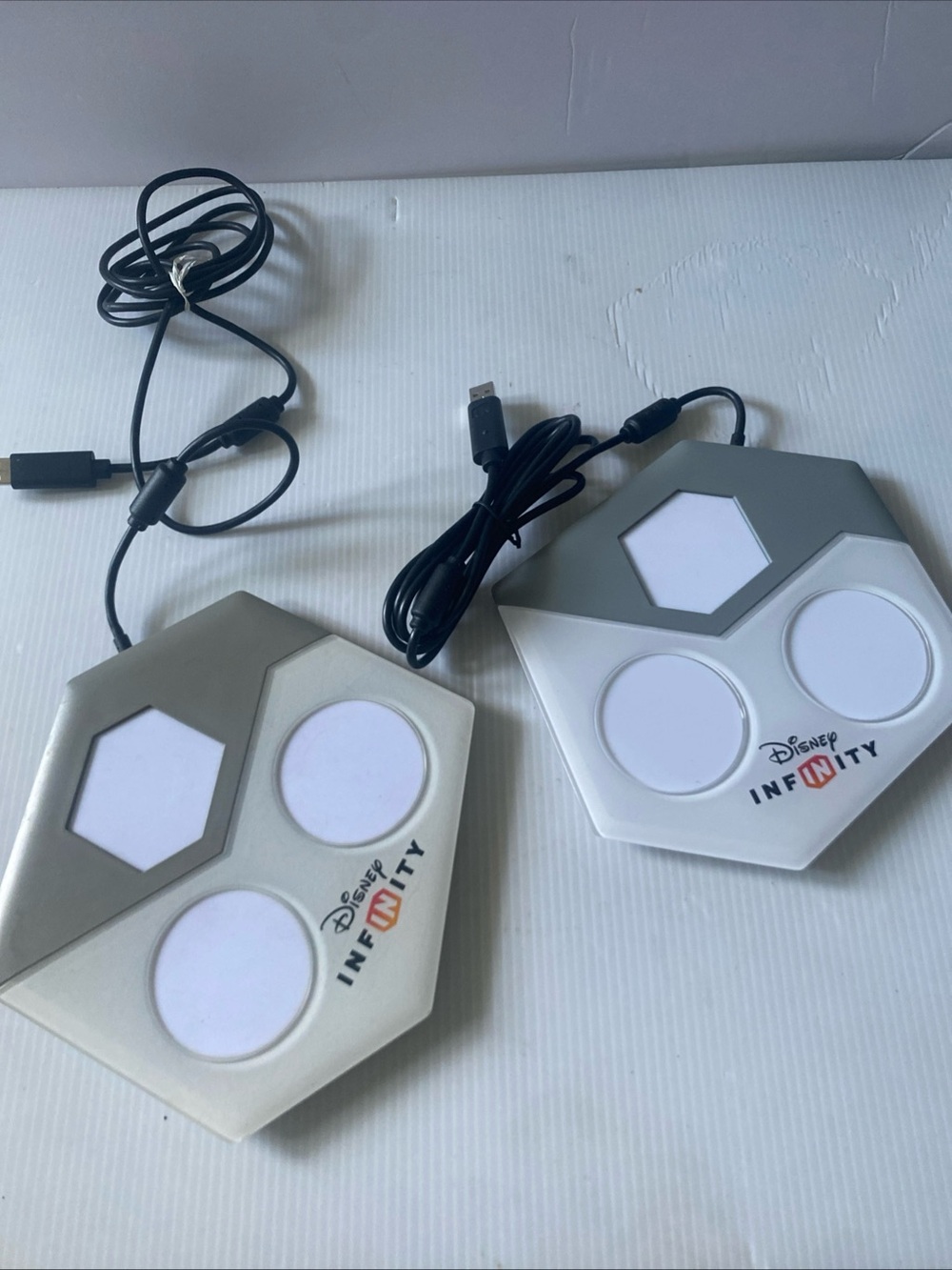 Disney Infinity 2.0 Game Bases - White & Gray Hexagon Controllers